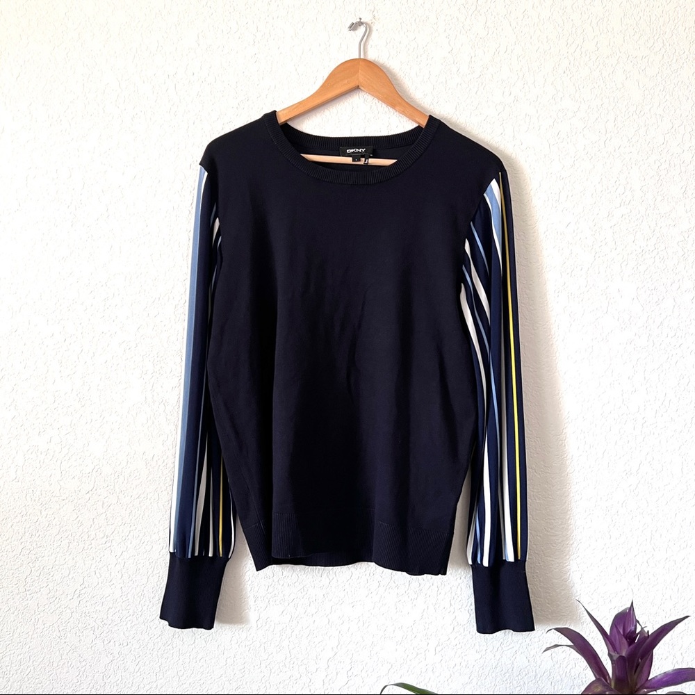 DKNY Striped Sleeve Pullover Crew Sweater Size Large
